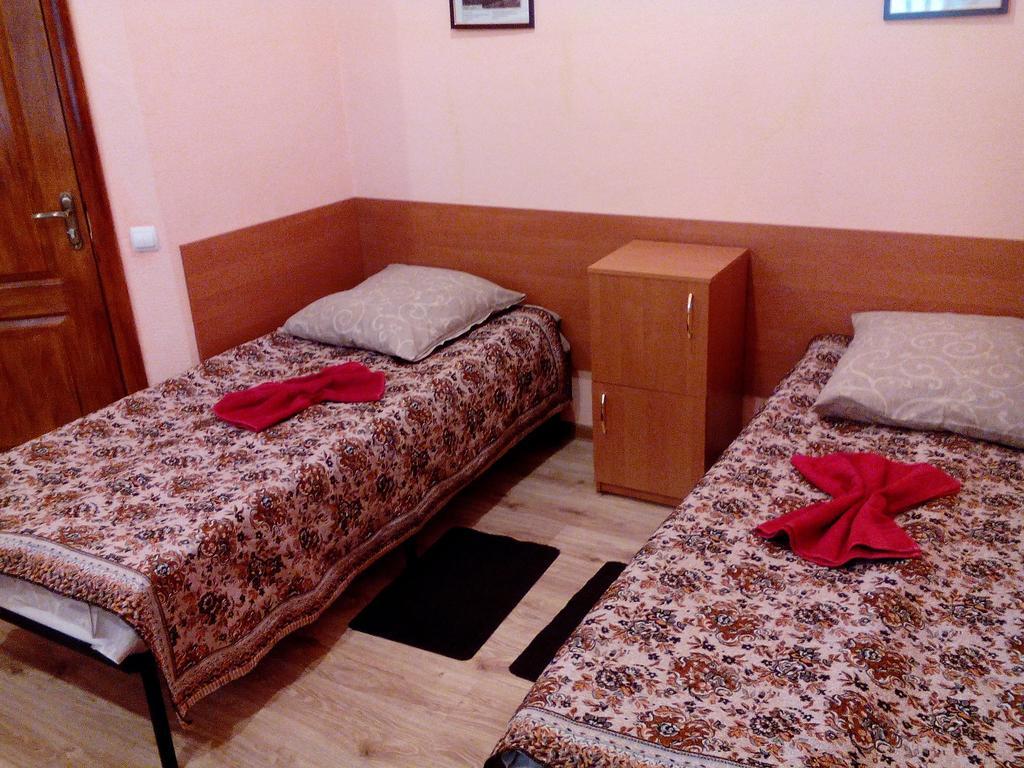 Hostel On Flotska อิวาโน-ฟรานกิฟสเก ภายนอก รูปภาพ
