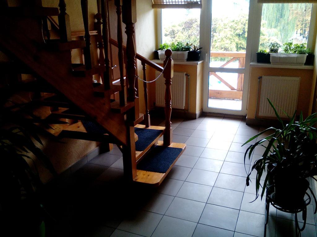 Hostel On Flotska อิวาโน-ฟรานกิฟสเก ภายนอก รูปภาพ